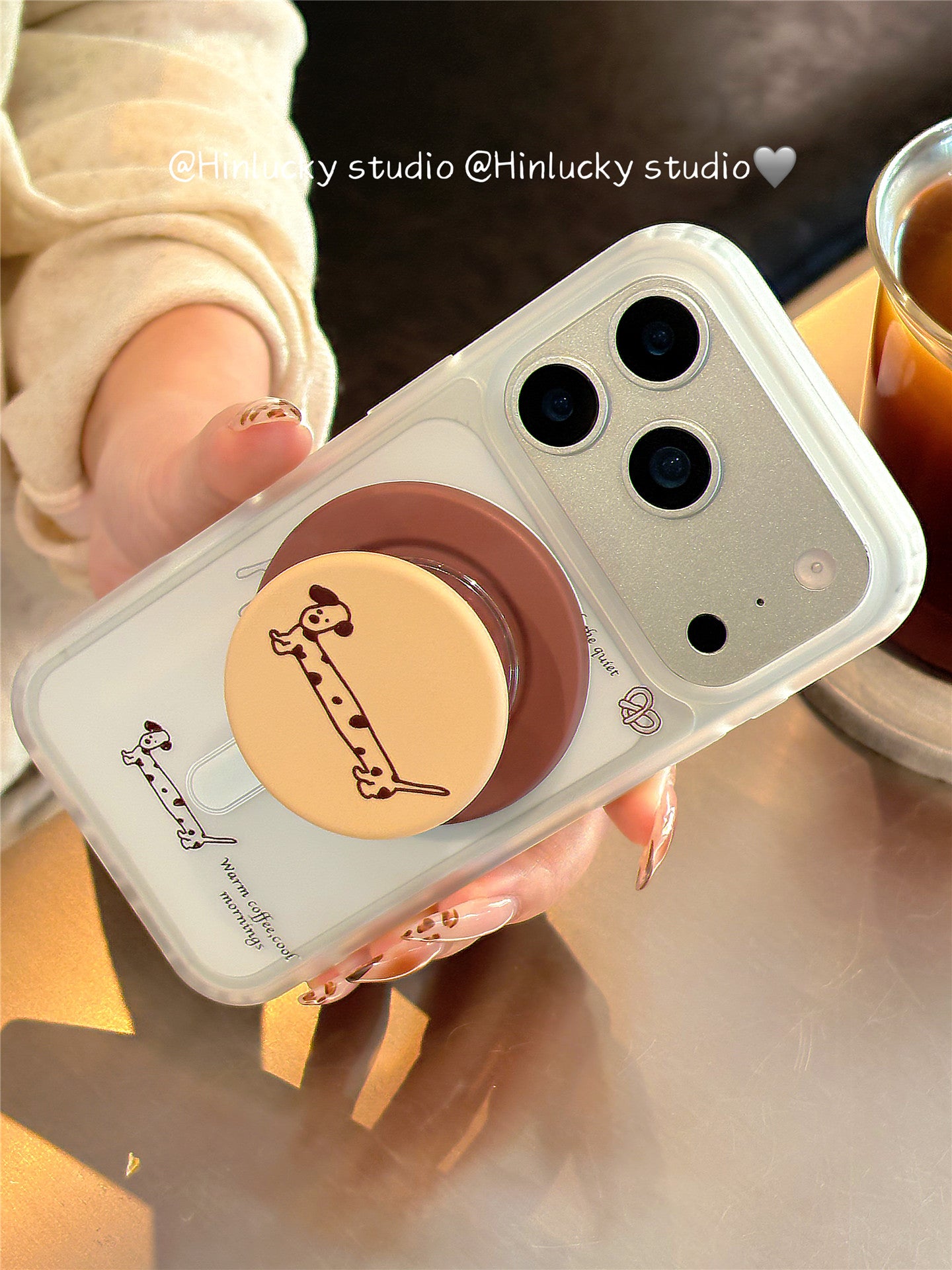 Ameigas Doodle Dash Stand Case - Minimalist Dachshund Drawing MagSafe Cover