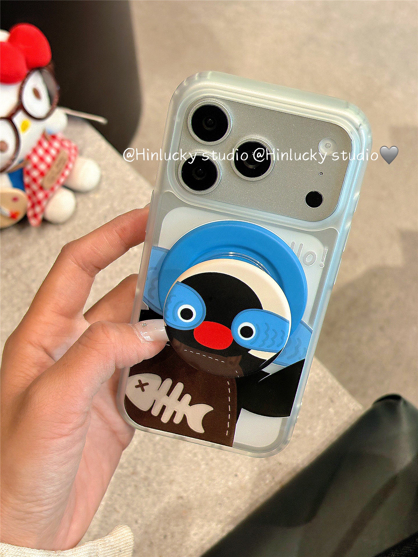 Ameigas Waddle & Stand Case - Cute Black Penguin MagSafe Cover