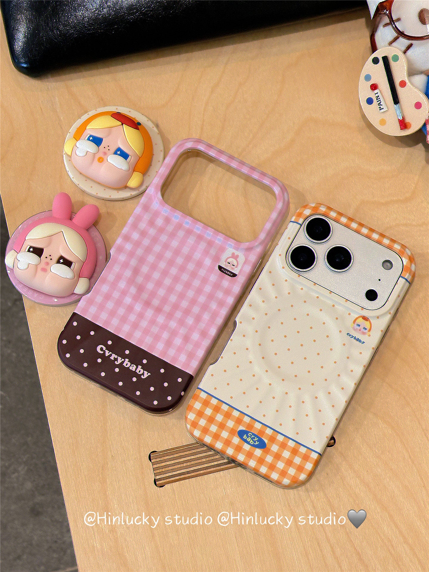Ameigas Playful Cartoon Plaid Polka Chick & Bunny Magnetic Stand Phone Case