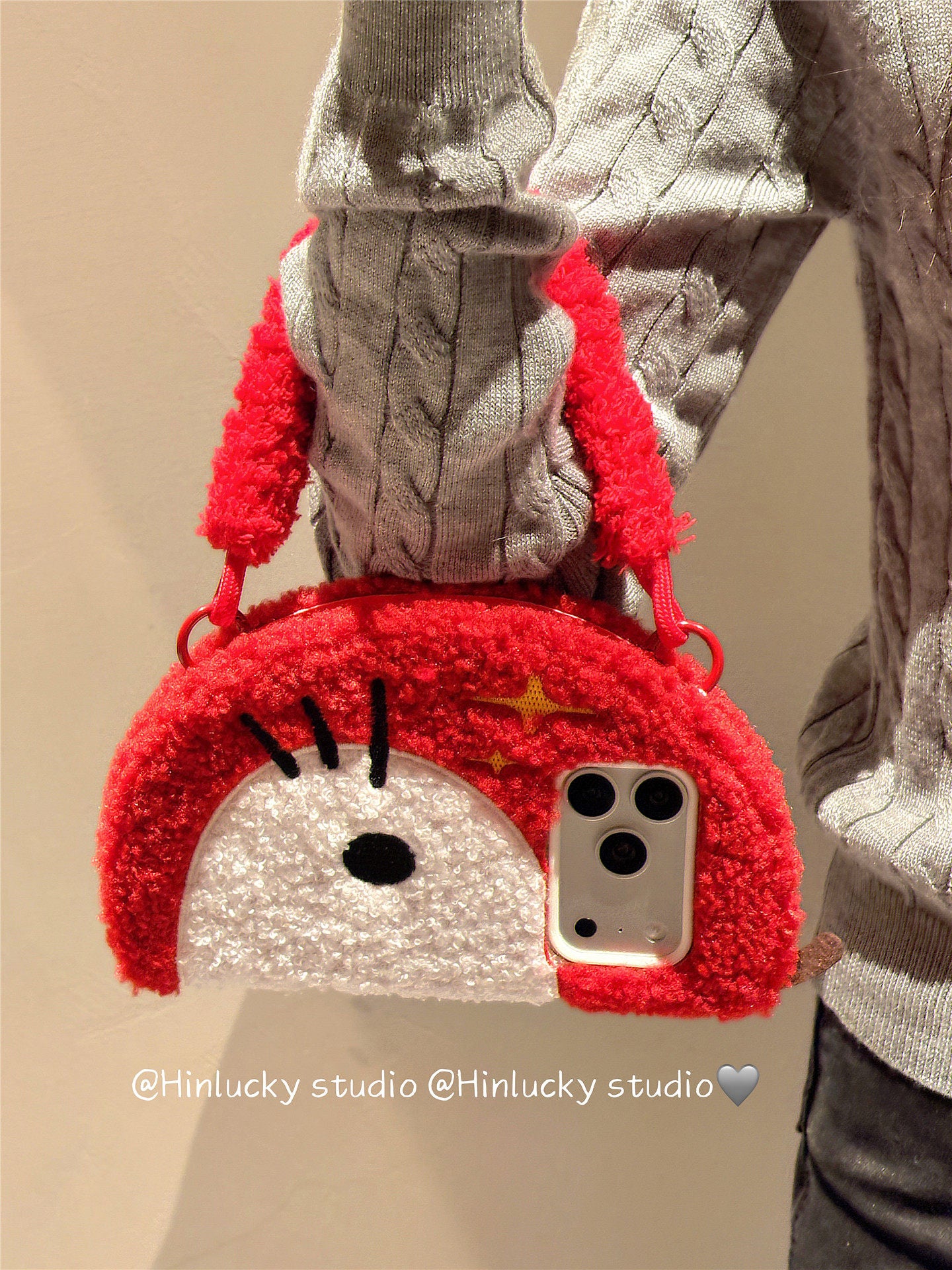 Ameigas Plush Flip Case - Cozy Red Apple Cat with Detachable Wrist Strap