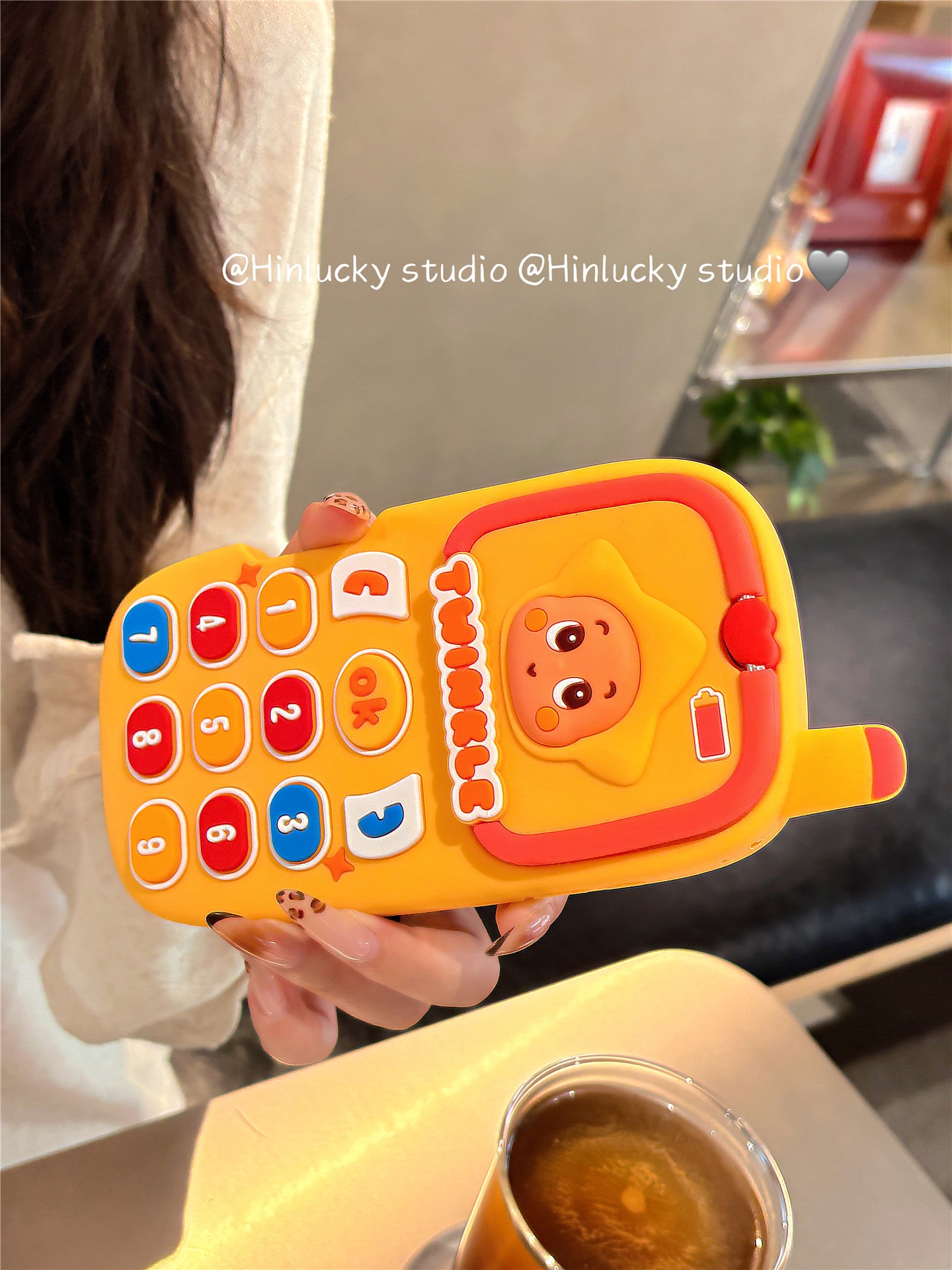 Ameigas Star Boy Flip Phone Case - Retro Handset with Built-in Stand & Cover