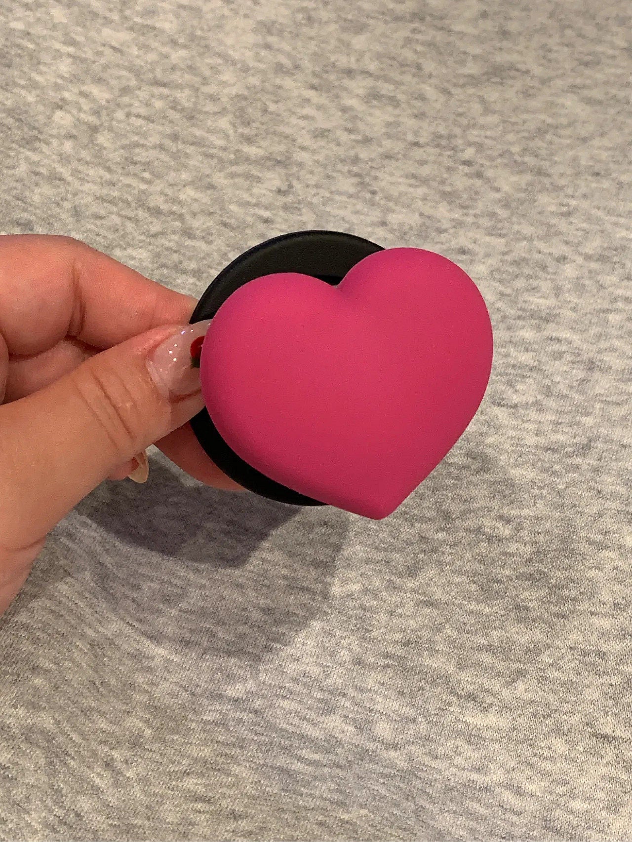 Ameigas Sweet Edge Case - Dusty Rose Heart with Studded Accent & MagSafe Stand