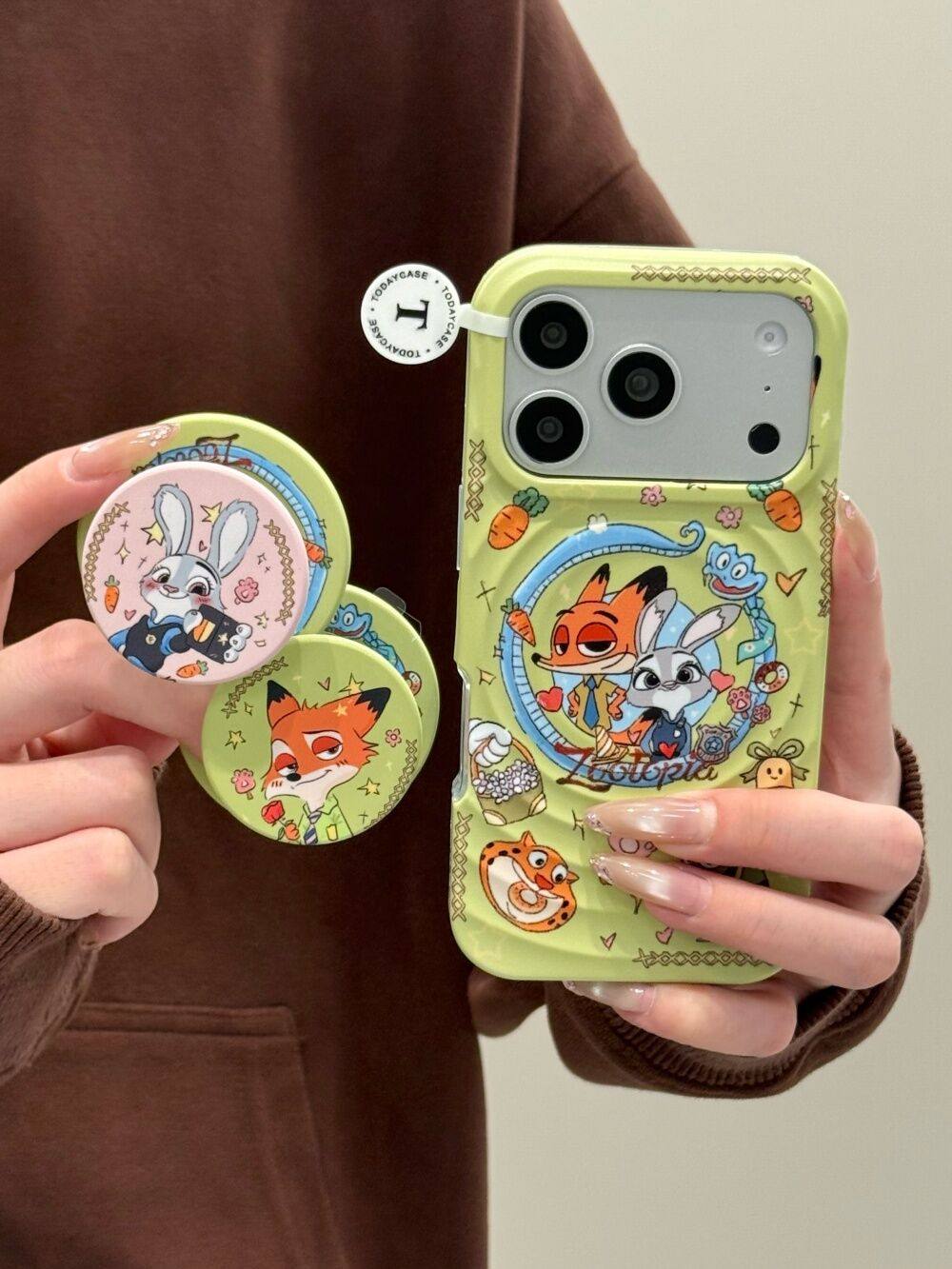 Ameigas Zootopia Partner Case - Judy Hopps & Nick Wilde Duo Design with 2-in-1 Magnetic Stand