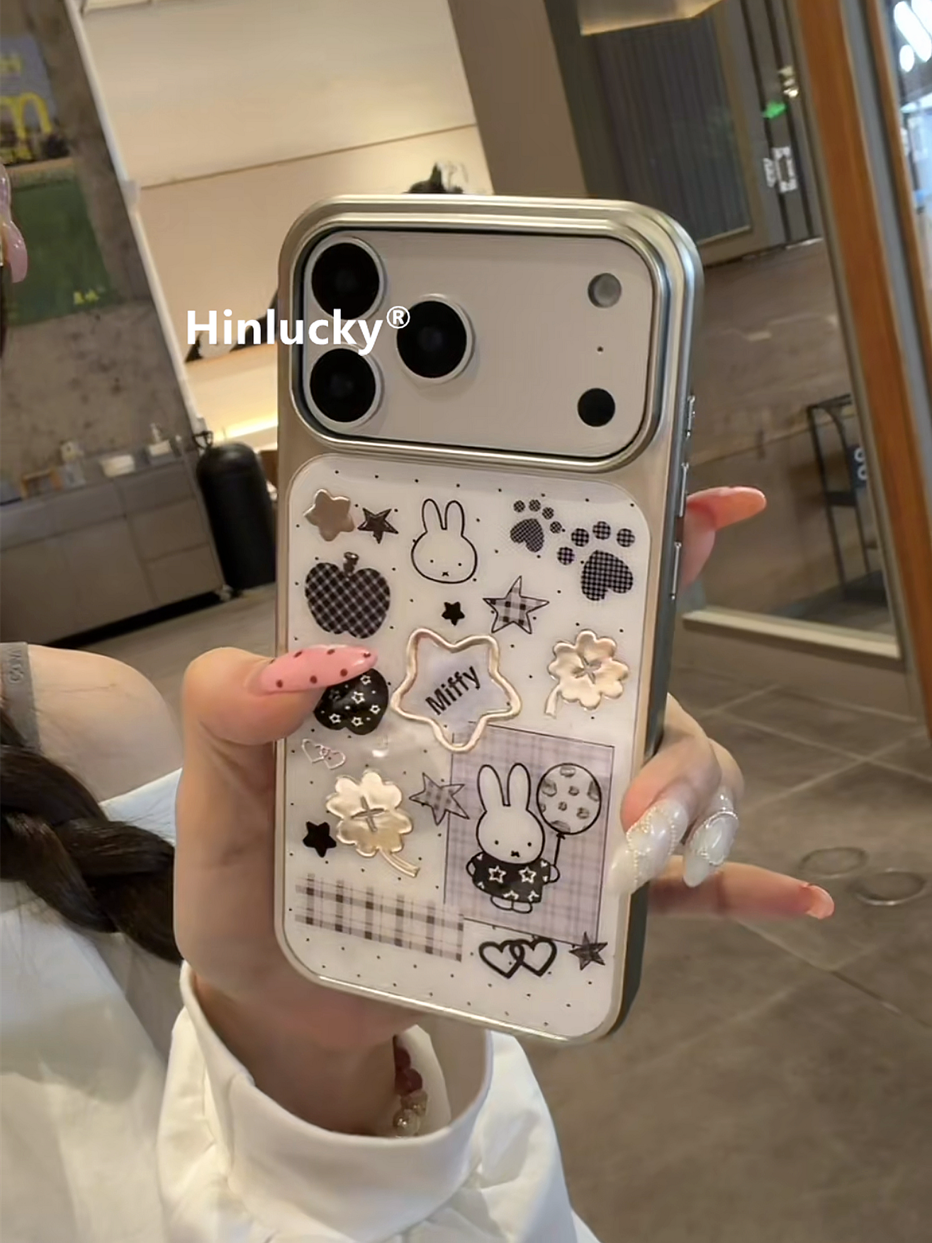 Ameigas Monochrome Bunny Case - Electroplated Gold Tribute Silhouette Cover for iPhone