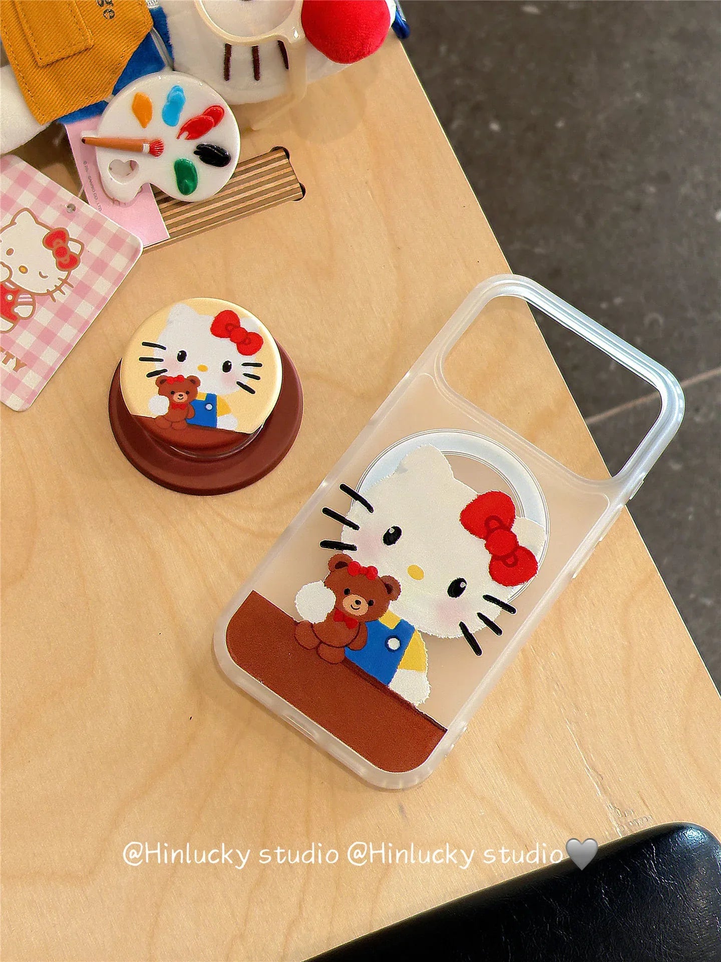 Ameigas Best Friends Case - Bear & Kitten Cuddle MagSafe Skin-Feel Cover - Ameigas