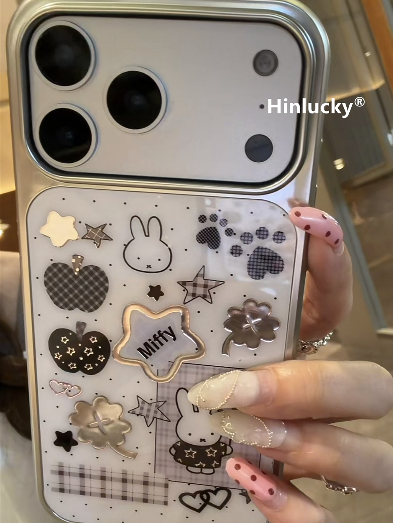 Ameigas Monochrome Bunny Case - Electroplated Gold Tribute Silhouette Cover for iPhone