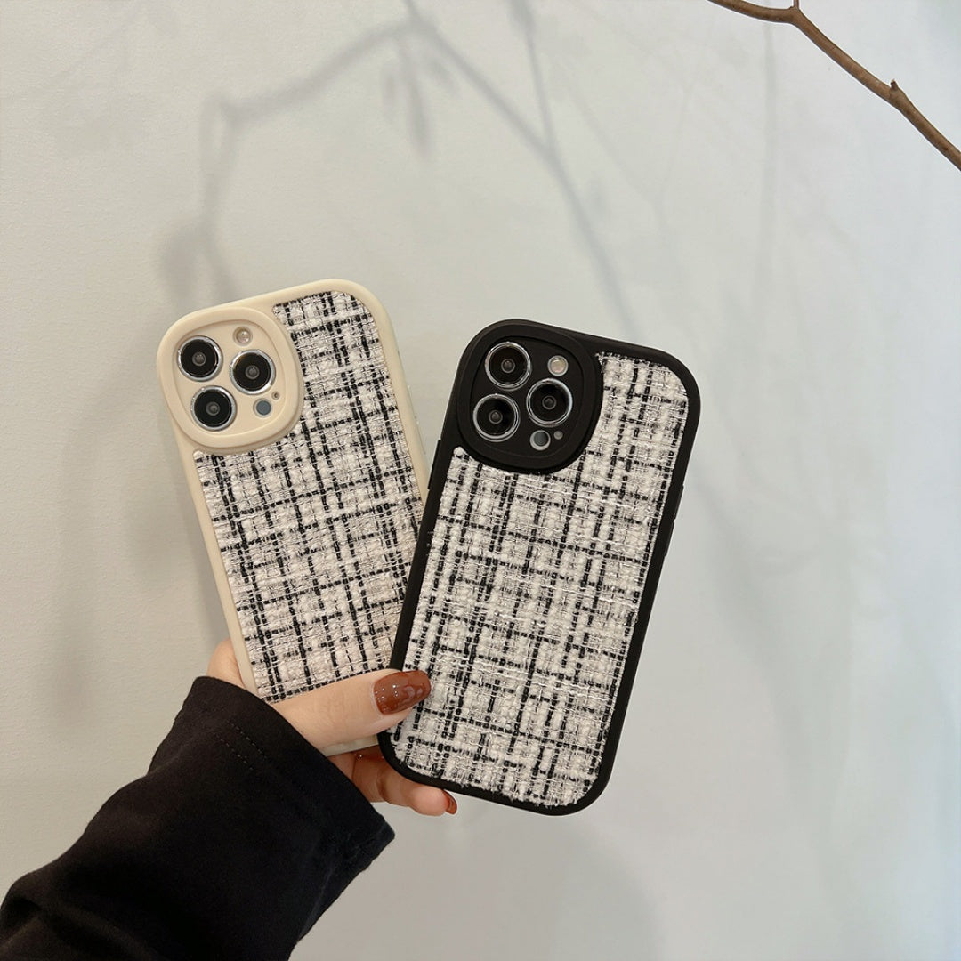 Ameigas Classic Plaid iPhone 17 Pro Max Case – Black & White Soft TPU, Elegant Flannel Design