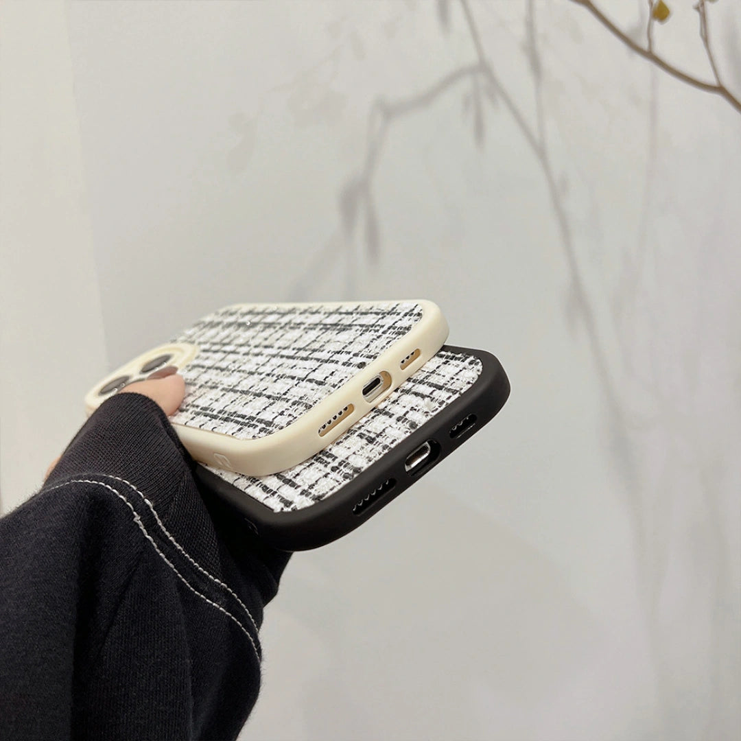 Ameigas Classic Plaid iPhone 17 Pro Max Case – Black & White Soft TPU, Elegant Flannel Design