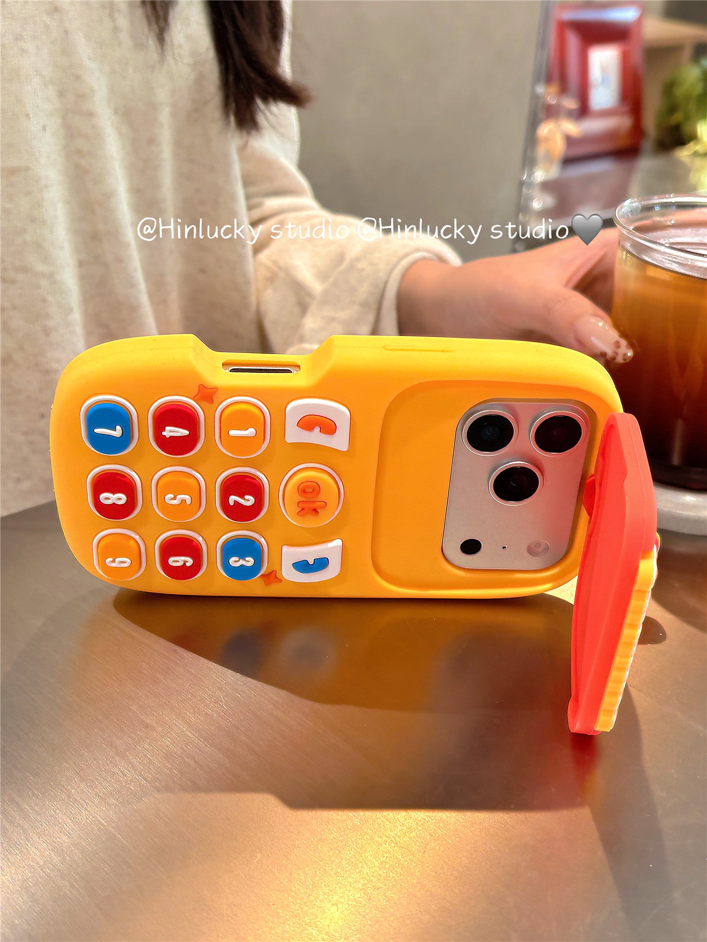 Ameigas Star Boy Flip Phone Case - Retro Handset with Built-in Stand & Cover