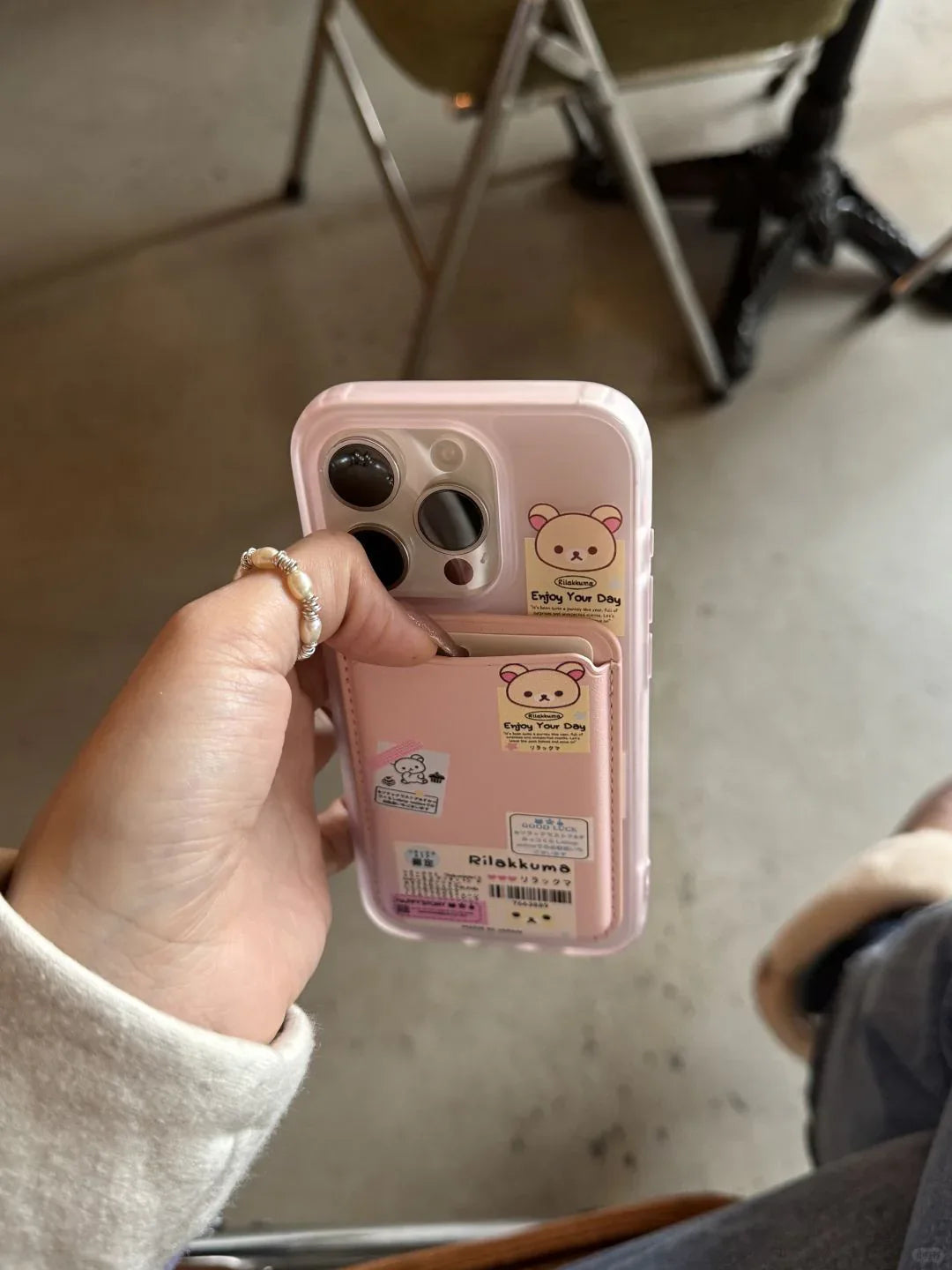 Ameigas Clear Label Bear Case - Cute Cartoon Tag Design with Magnetic Stand - Ameigas