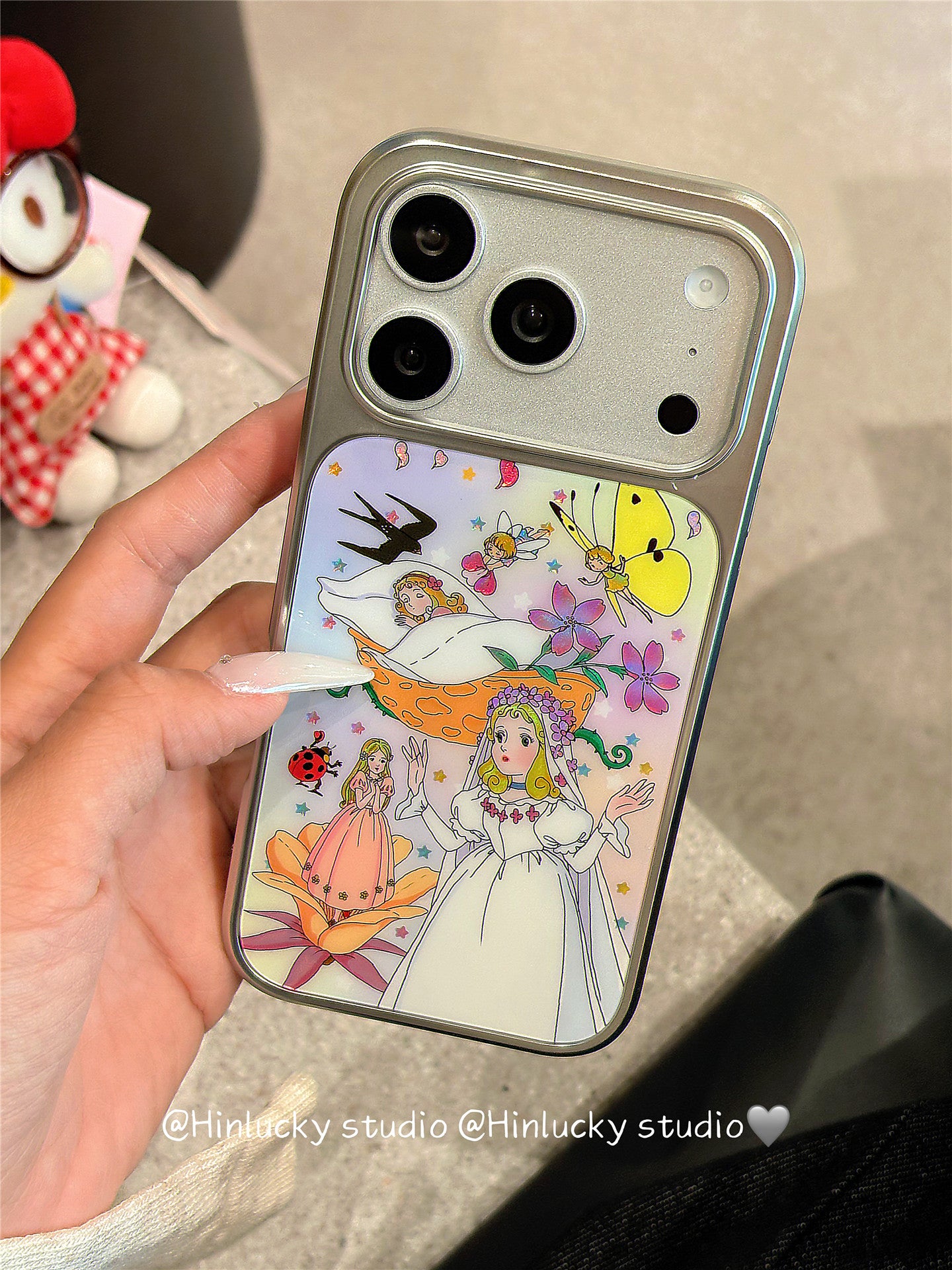 Ameigas Floral Butterfly Princess Electroplated Phone Case