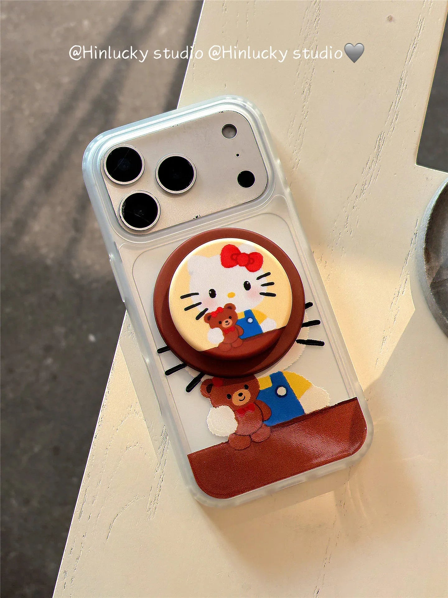 Ameigas Best Friends Case - Bear & Kitten Cuddle MagSafe Skin-Feel Cover - Ameigas