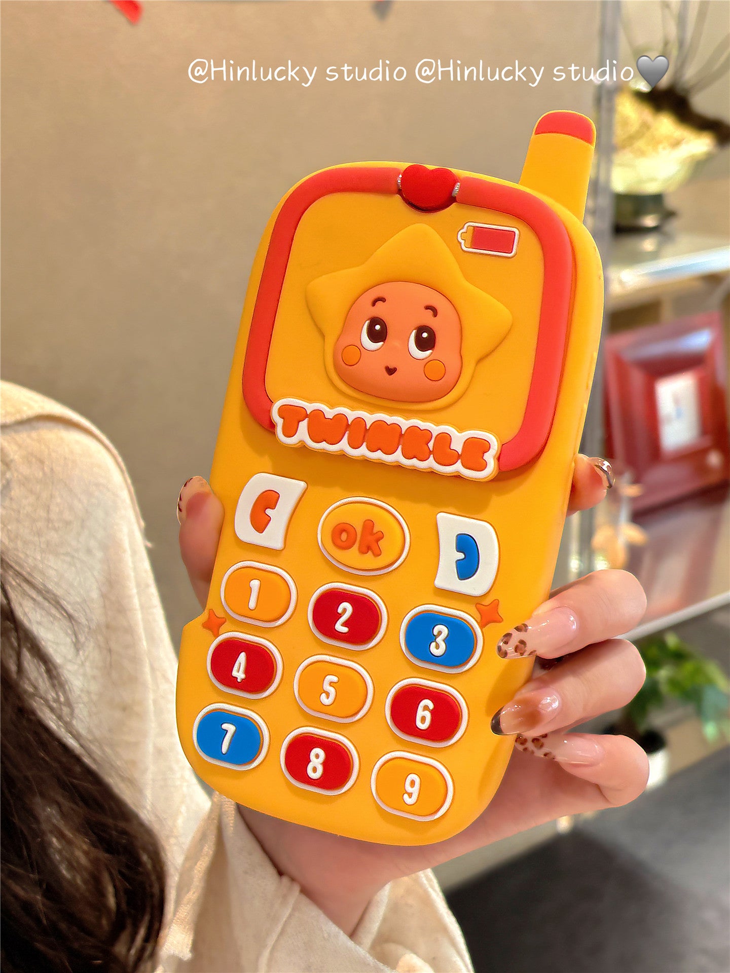 Ameigas Star Boy Flip Phone Case - Retro Handset with Built-in Stand & Cover