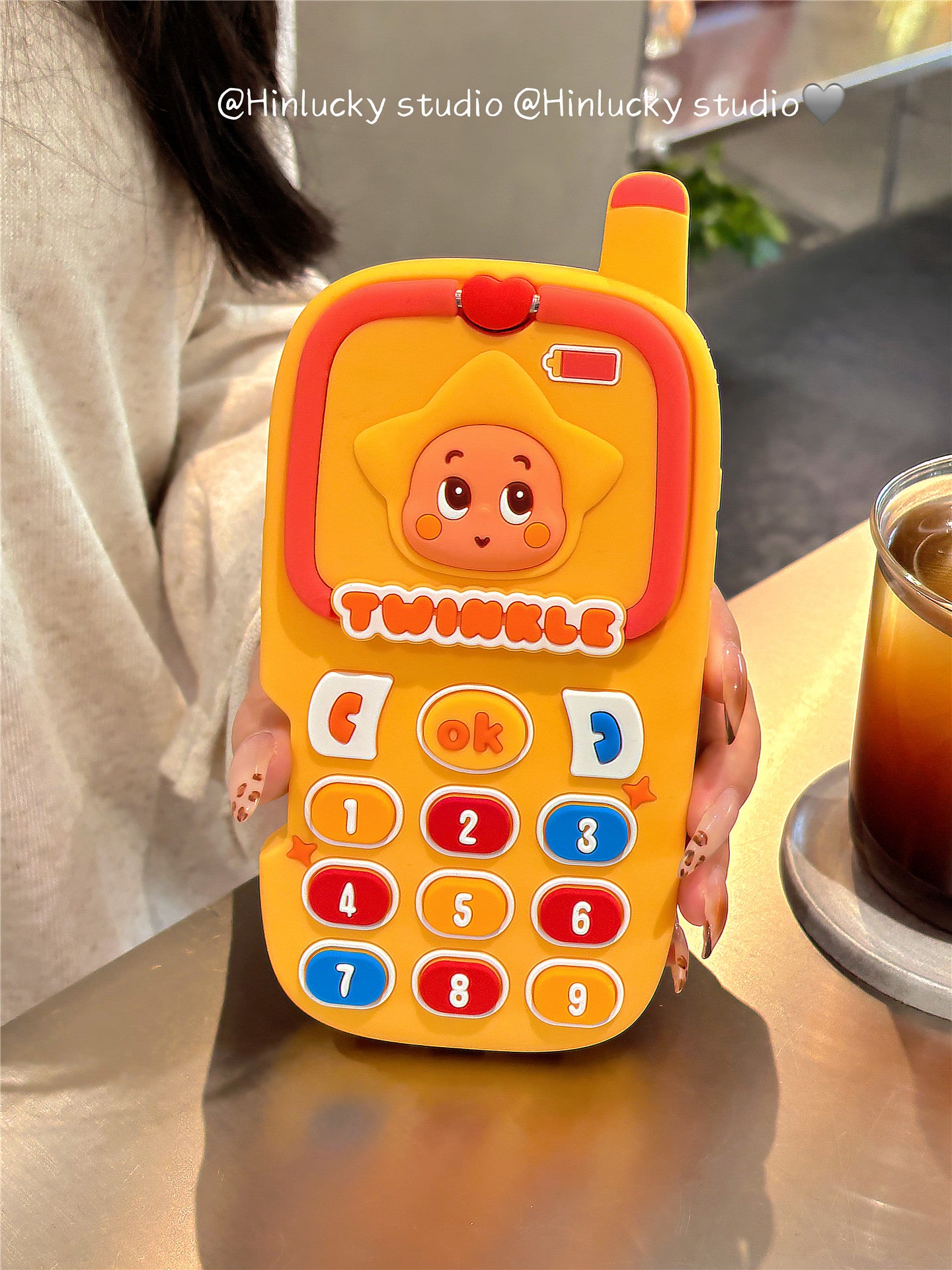 Ameigas Star Boy Flip Phone Case - Retro Handset with Built-in Stand & Cover