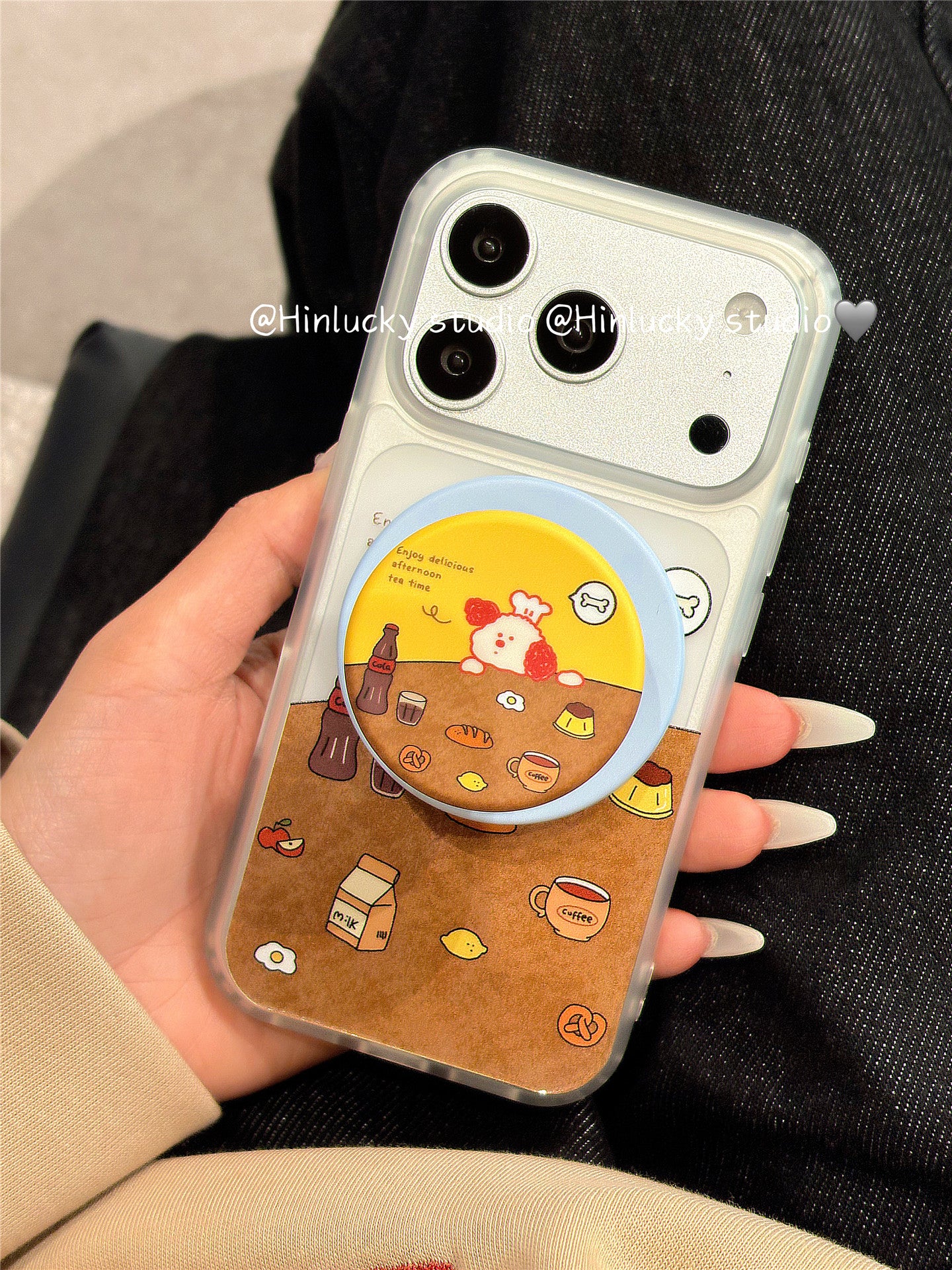 Ameigas Doodle Pup Tea-Time Case - Puppy & Pastry MagSafe Skin-Feel Cover